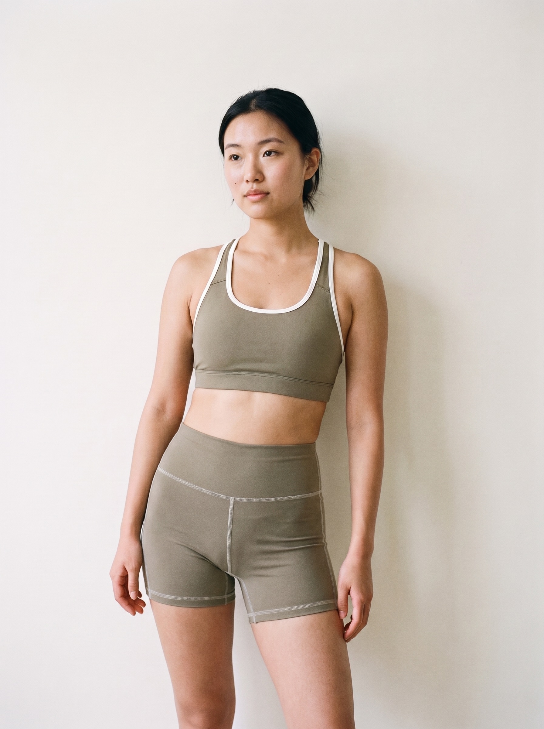 Yoga Shorts in Hemp