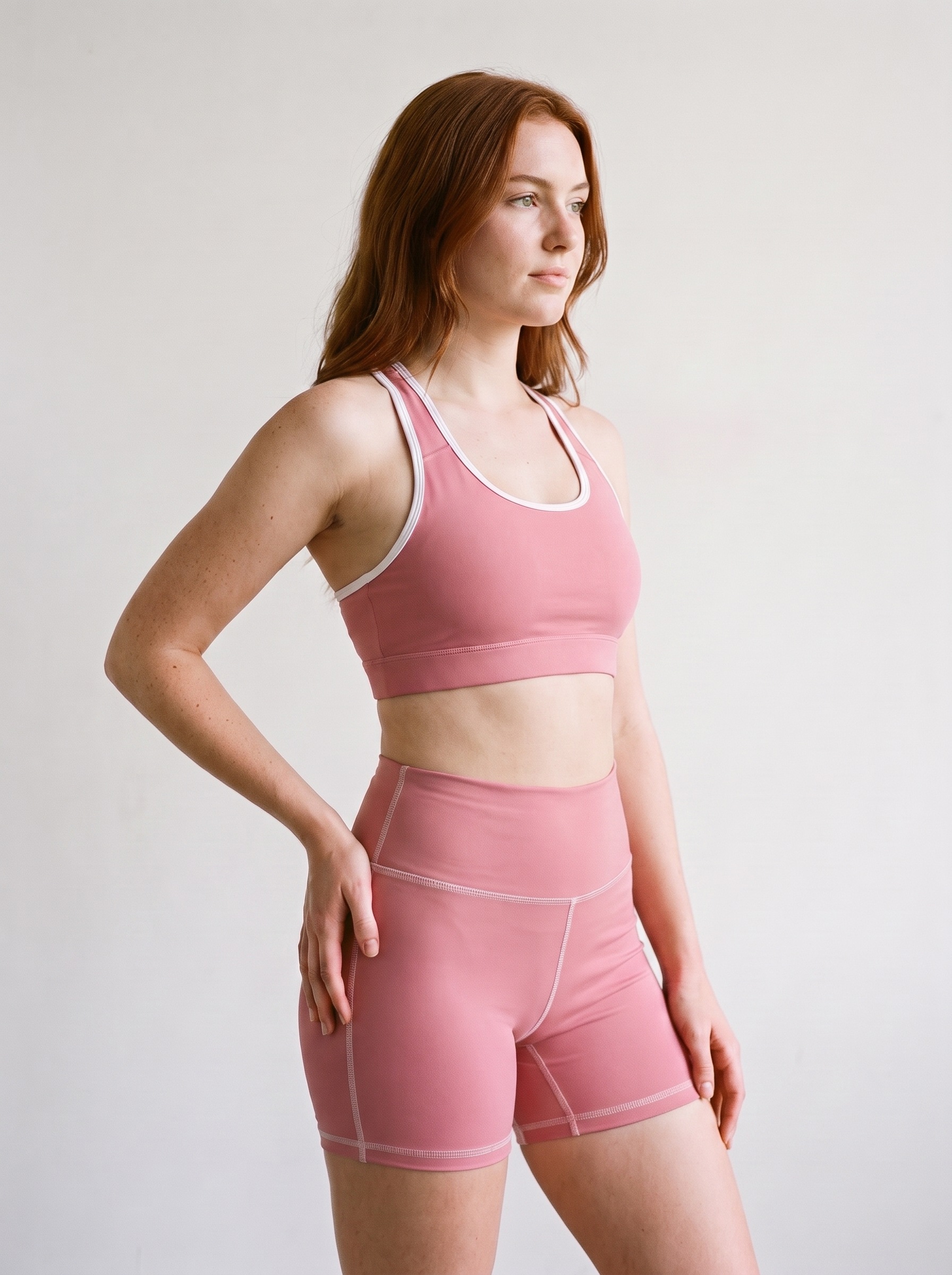 Yoga Shorts in Morganite