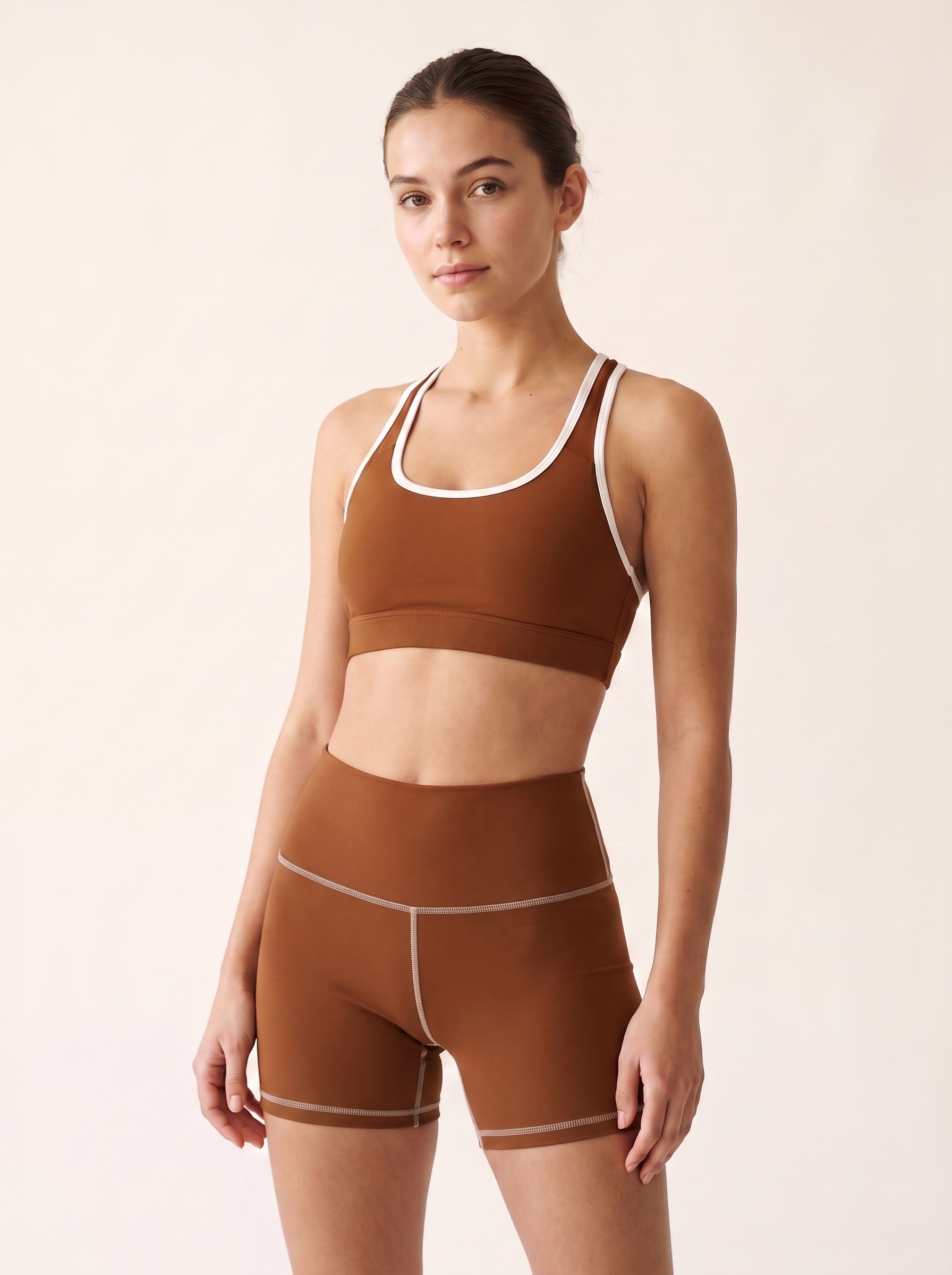 Yoga Shorts in Saddle